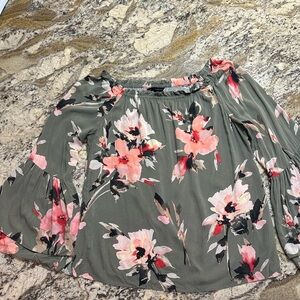 White House Black Market Floral Blouse in Pink and Gray